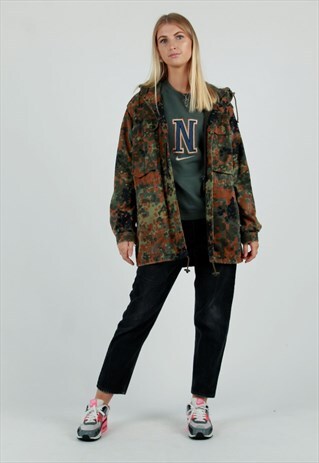 90S GERMAN ARMY SURPLUS FLECTARN CAMO ARMY PARKA