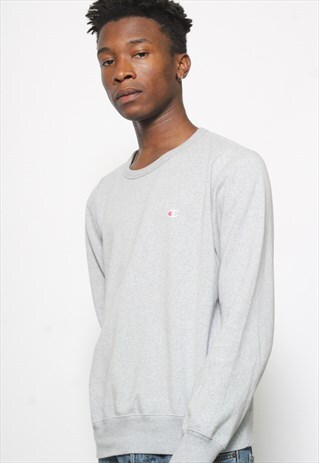 VINTAGE CHAMPION SWEATSHIRT