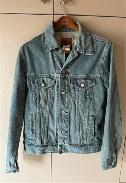 Vintage GAP Jean Jacket. Size M