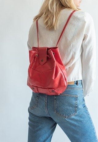 VINTAGE 90S GRUNGE FAUX LEATHER RUCKSACK IN RED