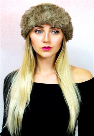 1990S VINTAGE LIGHT BROWN FAUX FUR TRIM HAT
