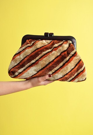 VINTAGE 70'S STRIPED FAUX FUR CLUTCH STYLE BAG