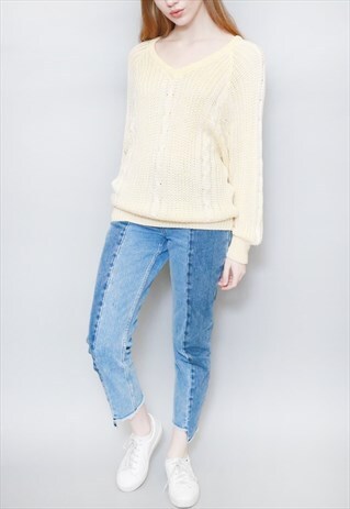 VINTAGE 1990'S CREAM SILKY KNITTED SOFT WOOL JUMPER
