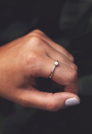 MAE. DELICATE STERLING SILVER WHITE OPAL RING