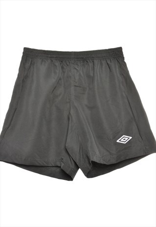 BEYOND RETRO VINTAGE BLACK UMBRO SHORTS - W30