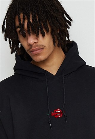 CHILLI EMBROIDERED BLACK HOOD
