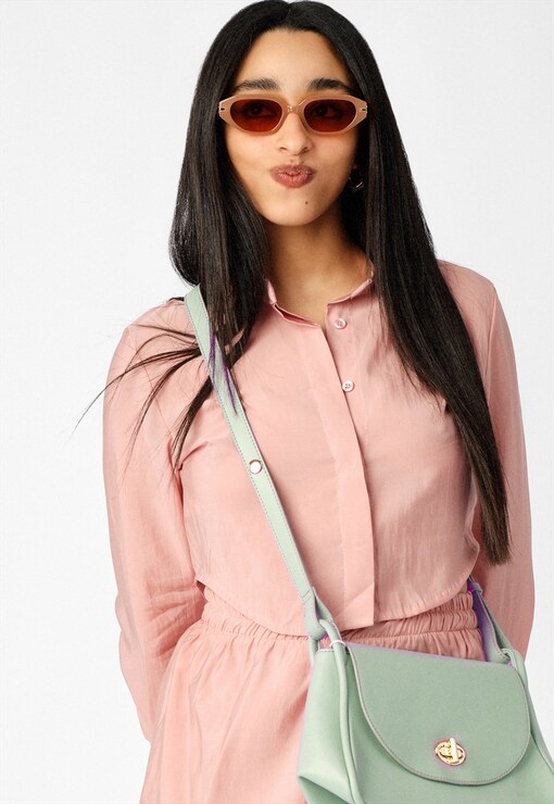 garment image