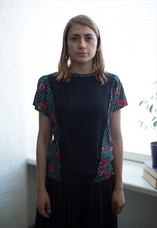 VINTAGE 80'S MULTI COLOUR PATTERNED T-SHIRT