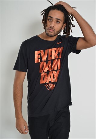 VINTAGE NIKE GRAPHIC PRINT T-SHIRT BLACK