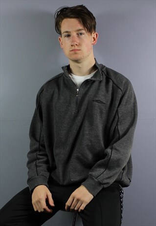 VINTAGE UMBRO 1/4 ZIP SWEATSHIRT IN GREY WITH EMBROIDERED LO
