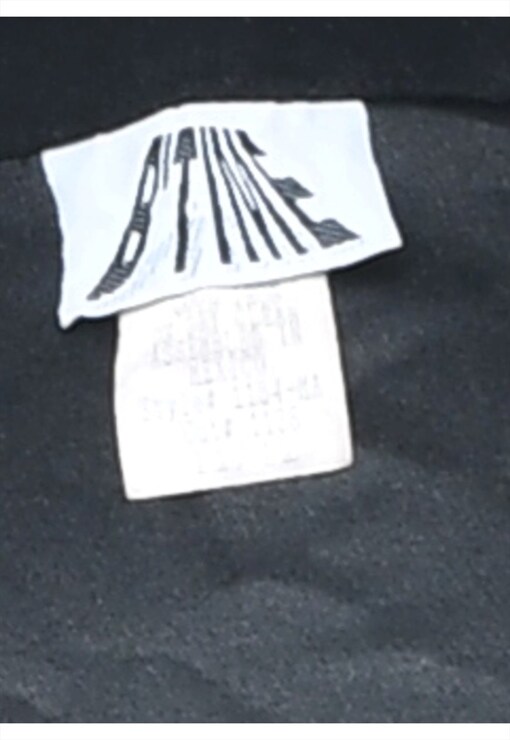garment image