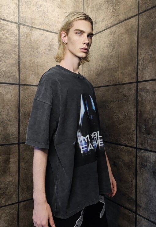 garment image