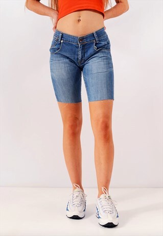 VINTAGE LEVI'S CUT-OFF DENIM SHORTS MID-BLUE
