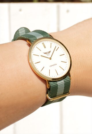 COMPACT SUPER SLIM LOOP STRAP WATCH