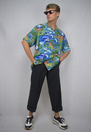 VINTAGE MULTICOLOUR HAWAIIAN SHORT SLEEVE SHIRT