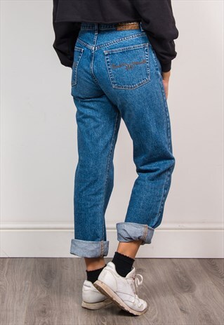 RETRO 90'S BLUE DENIM HIGH WAIST MOM JEANS