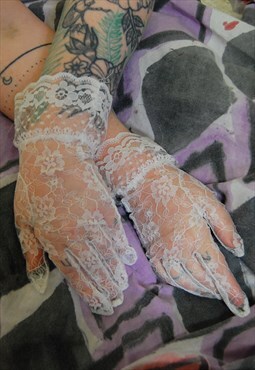 White Lace Net Floral Gloves One Size