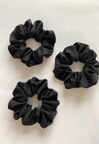 PACK OF THREE BLACK LYCRA HAIR SCRUNCHIES ACCESSORIES