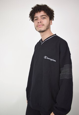 VINTAGE 90'S CHAMPION SWEATSHIRT