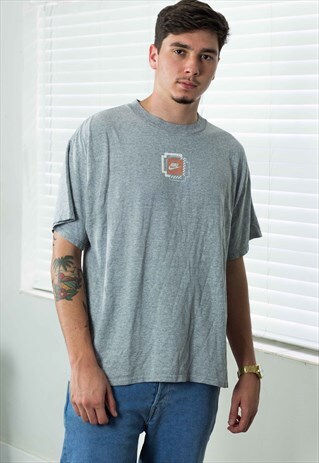 VINTAGE NIKE T-SHIRT LOGO 90S XL 8.1