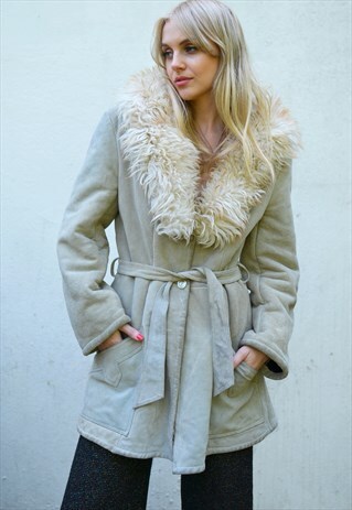 VINTAGE 70S BEIGE SHEEPSKIN SHEARLING FESTIVAL JACKET / COAT