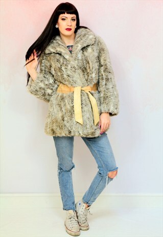 1980S VINTAGE BEIGE FAUX FUR COAT WITH ATTACHED LEATHER BELT