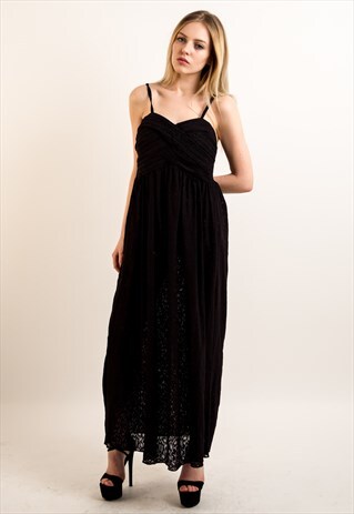 BLACK LACE PLEATED BUST & SWEETHEART NECKLINE MAXI DRESS