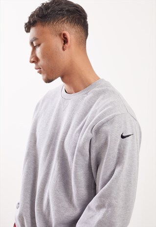 VINTAGE NIKE SWEATSHIRT