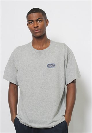 VINTAGE NIKE T-SHIRT