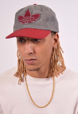 VINTAGE ADIDAS CAP GREY