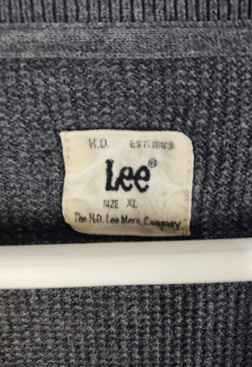 garment image