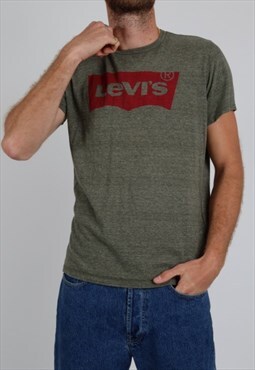 Levis green t-shirt