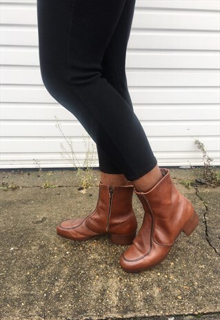 VINTAGE 70'S ANKLE SMART BOOTS