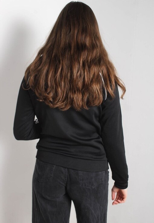 garment image