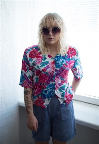 VINTAGE 80'S MULTICOLOUR FLOWER PRINT SHORT SLEEVED BLOUSE