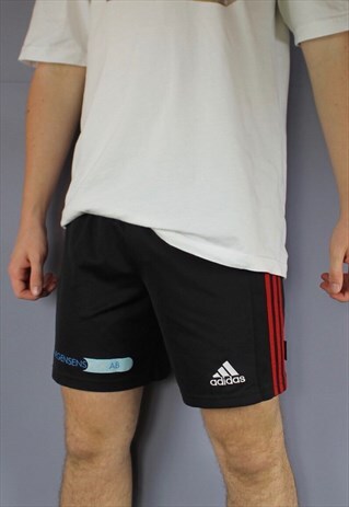 VINTAGE ADIDAS SHORTS IN BLACK WITH EMBROIDERED LOGO AND DRA