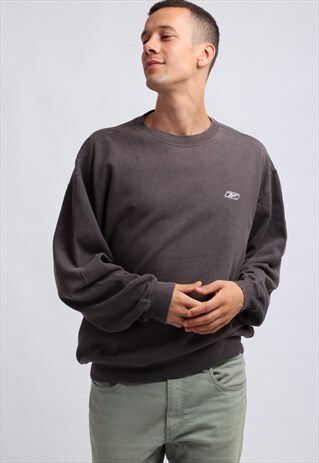 VINTAGE REEBOK SWEATSHIRT