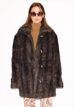 Vintage 90s warm faux fur coat in brown