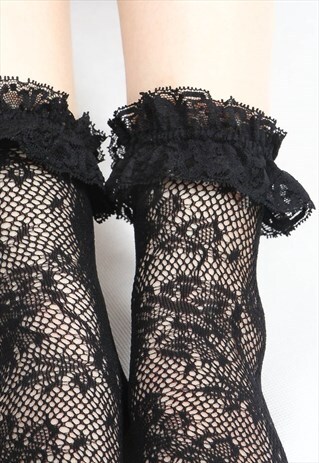 CROCHET LACE TRIM SOCKS - BLACK