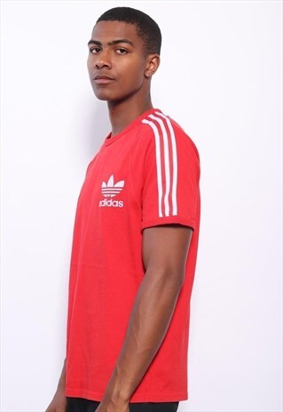VINTAGE ADIDAS LOGO THREE STRIPE T-SHIRT RED