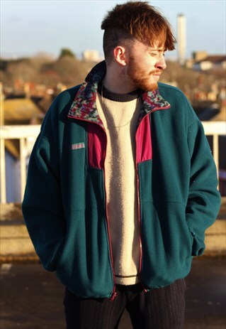 RETRO // EARLY 90'S // PATTERNED FLEECE