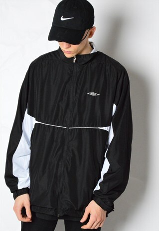 VINTAGE 90S BLACK UMBRO LIGHTWEIGHT TRACK JACKET