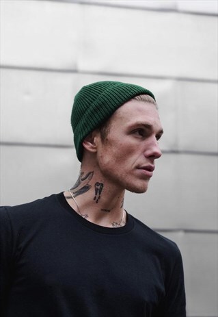 SMALL TRAWLER RIBBED FISHERMAN BEANIE HAT - FOREST GREEN