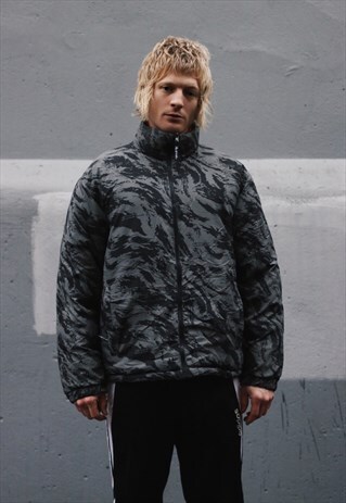 VINTAGE AIRWALK REVERSIBLE PUFFA JACKET COAT