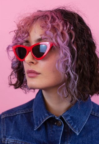 WINONA - CLASSIC CAT EYE SUNGLASSES IN RED WITH A BLACK LENS