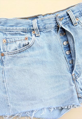 VINTAGE 90'S HIGH RISE FRAYED HEM 501 LEVI SHORTS