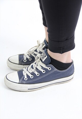 VINTAGE CONVERSE TRAINERS