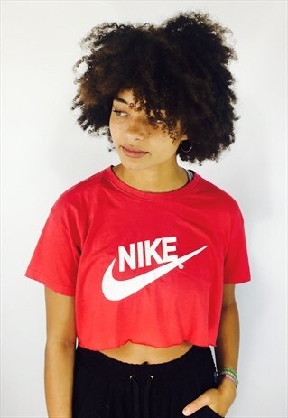 NIKE CROPPED T SHIRT