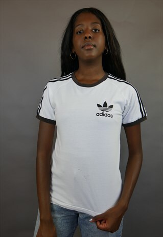 WHITE & BLACK BLUE ADIDAS ORIGINALS T-SHIRT