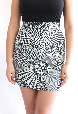 VINTAGE VERSACE MONOCHROME OPTICAL ABSTRACT SKIRT